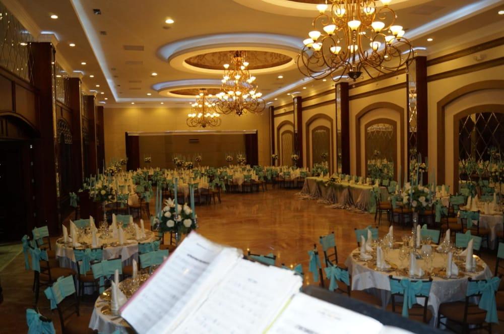 Grand Victoria Boutique