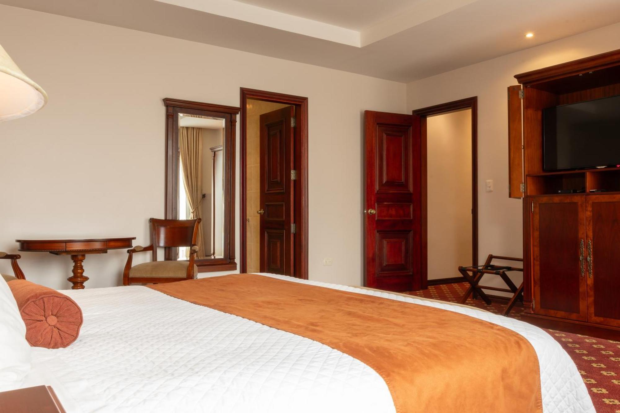 Grand Victoria Boutique Hotel 5*